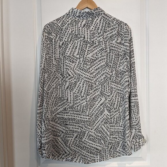 CAbi Button-up Blouse Womens M Black White Long Sleeve Split-Back Osaka Nights - Picture 7 of 16